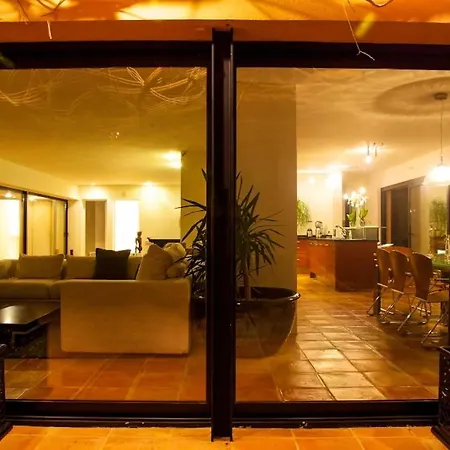 Βίλα Maya 6 Chambres Piscine Wifi *