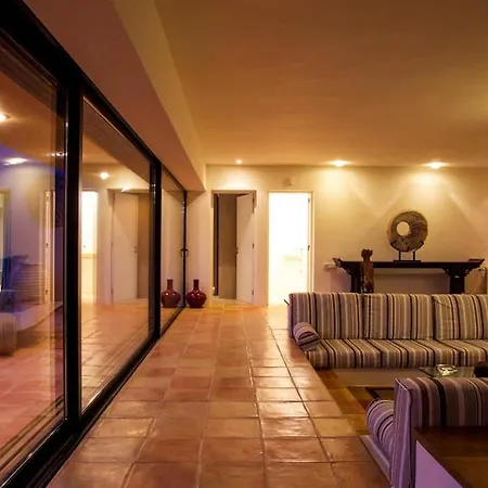 Βίλα Maya 6 Chambres Piscine Wifi *